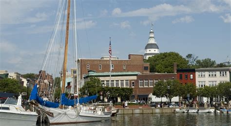 Annapolis, Maryland: Historic Capital, Navy, Sailing, .